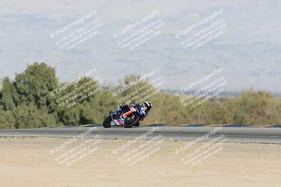 media/Dec-07-2025-CVMA (Sun) [[3e7d2de5dc]]/Race 8-Middleweight Shootout/